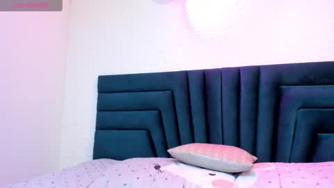 Snapshot of lisa_white_ chatting on 6, 1, 2025 lisa white online show from 6, 1, 2025