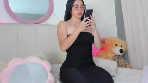 Lisa online show from 2, 2, 2025