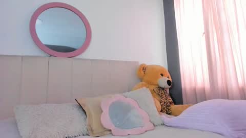 Lisa online show from 25, 2, 2025