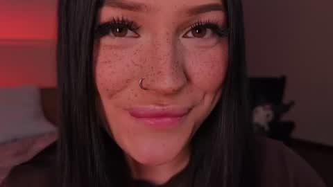 Snapshot of lisaaaliss chatting on 18, 6, 2026 lisaaaliss online show from 18, 6, 2026