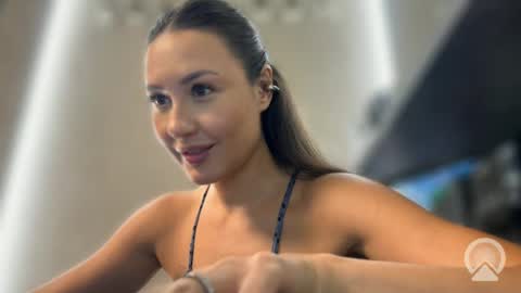 lisandriaaa online show from 25, 6, 2026