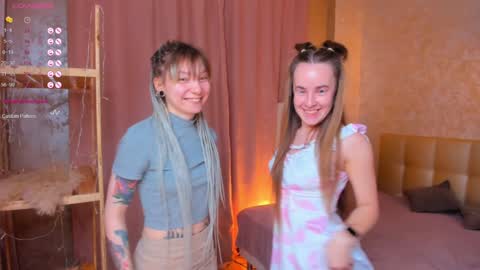 Snapshot of lisanelsona chatting on 6, 12, 2024 Hello our names are Kate and Alice this is our first day here. online show from 6, 12, 2024