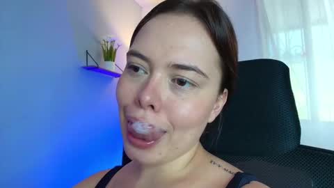 Lisbet online show from 9, 1, 2025