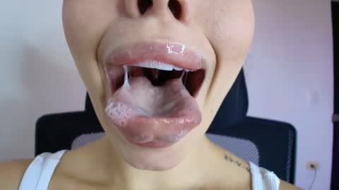 Lisbet online show from 27, 9, 2025