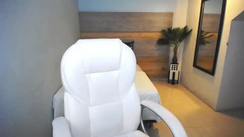 Liseth Fox online show from 28, 12, 2024