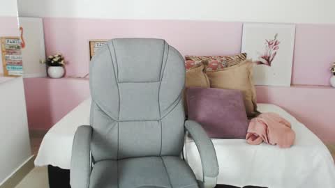 Liseth Fox online show from 25, 1, 2025