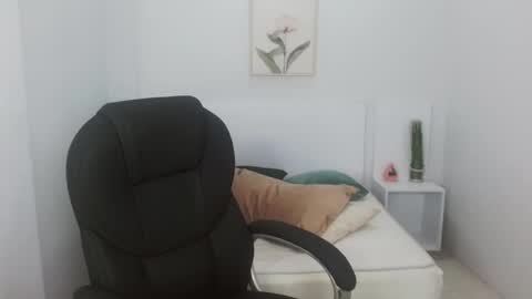 Liseth Fox online show from 31, 1, 2025