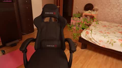 Lissa online show from 3, 10, 2025