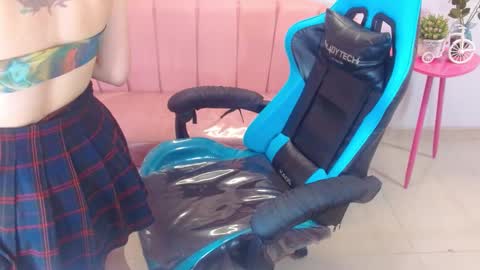 Lissa  online show from 3, 3, 2025