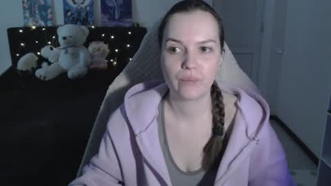 little__flowers online show from 24, 4, 2026