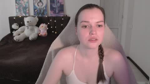 little__flowers online show from 27, 5, 2026