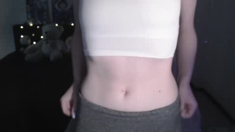 little__flowers online show from 31, 5, 2026