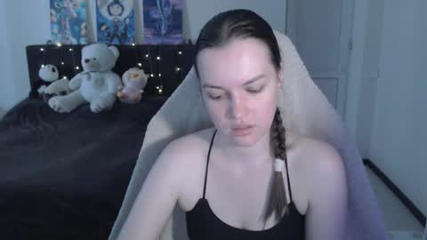 little__flowers online show from 3, 6, 2026