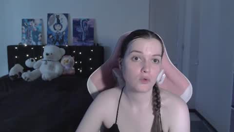 little__flowers online show from 17, 6, 2026