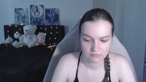 little__flowers online show from 26, 6, 2026