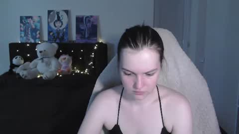 little__flowers online show from 6, 7, 2026