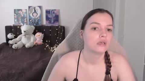 little__flowers online show from 9, 7, 2026