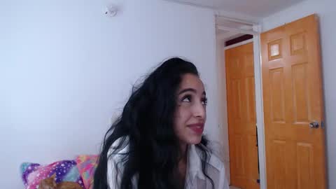 TU ANGELITO online show from 28, 11, 2025