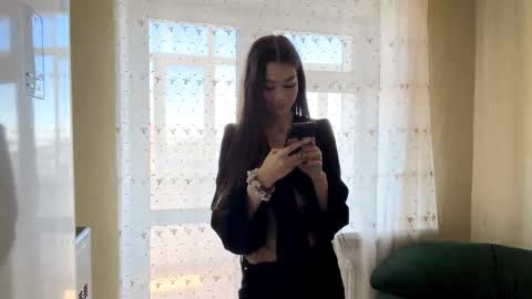 Viiola online show from 31, 10, 2025