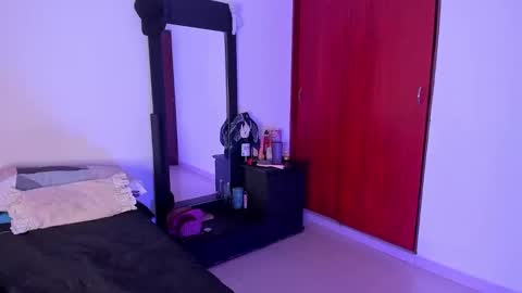 kayla  Instagram kayla 71082 online show from 7, 12, 2024