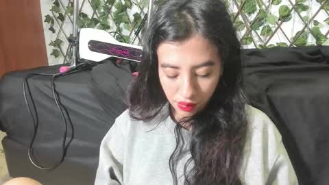 Mia online show from 23, 3, 2026