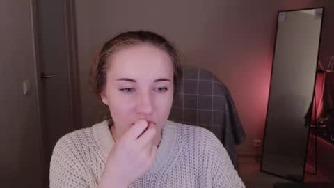 little_pretty_woman online show from 22, 10, 2025