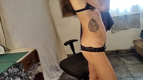 Snapshot of little_savage chatting on 12, 1, 2025 little_savage online show from 12, 1, 2025