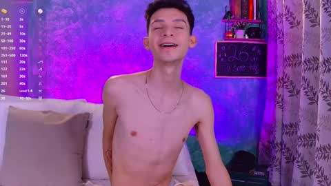 Snapshot of little_twiink chatting on 27, 9, 2025 Juan Ferrer online show from 27, 9, 2025