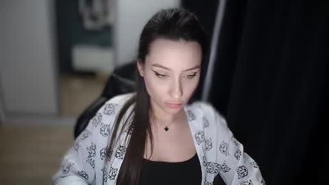 Snapshot of little_witch_777 chatting on 10, 12, 2024 Alice online show from 10, 12, 2024