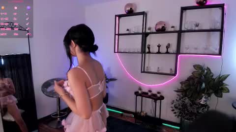 Xiom online show from 13, 12, 2025