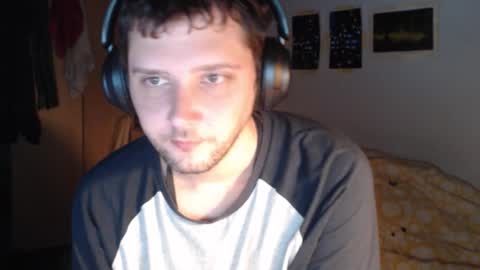 littlealien7 online show from 3, 10, 2025