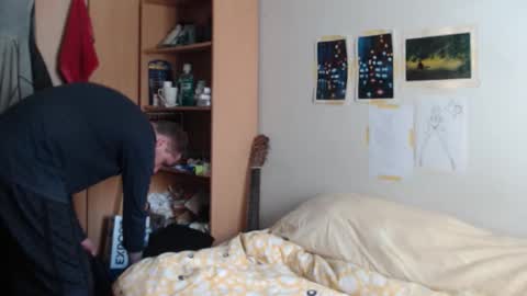 littlealien7 online show from 13, 11, 2025