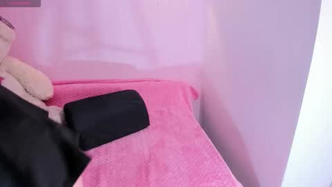 Ari online show from 2, 12, 2025