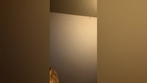 littleblonde_l online show from 10, 3, 2026