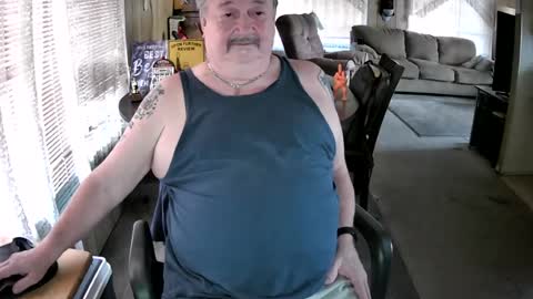 Littled83057 online show from 17, 7, 2026