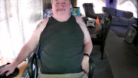 Littled83057 online show from 19, 7, 2026