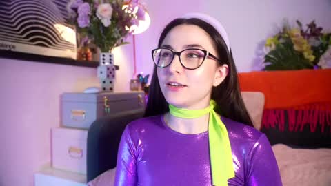 Emily Hill online show from 6, 10, 2025