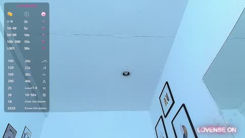 Snapshot of littlee_emilyy_ chatting on 15, 12, 2024 Emily  online show from 15, 12, 2024