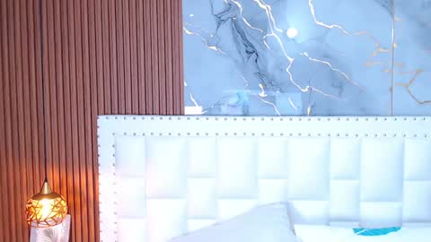 Snapshot of littlee_emilyy_ chatting on 18, 1, 2025 Emily  online show from 18, 1, 2025