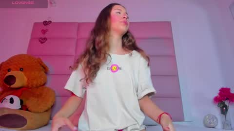 littlee_emma_ online show from 23, 1, 2025