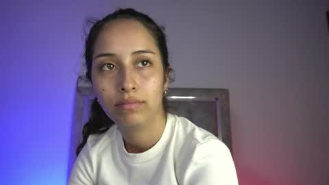 Snapshot of littlee_emma_ chatting on 21, 7, 2026 littlee_emma_ online show from 21, 7, 2026