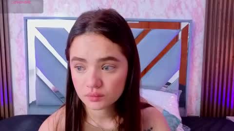 Snapshot of littleesara18 chatting on 30, 5, 2026 Sara online show from 30, 5, 2026