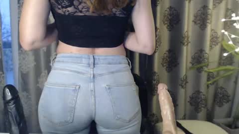 Your little flower  online show from 21, 12, 2024