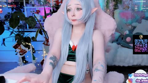 Riza Riri Puff  online show from 21, 12, 2024