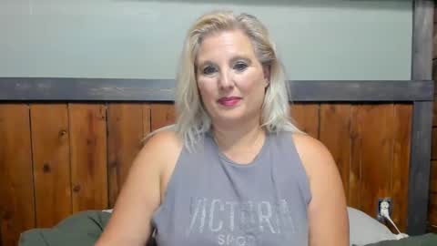 lisanixs online show from 25, 9, 2025