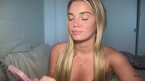 Marciabrady online show from 19, 2, 2025