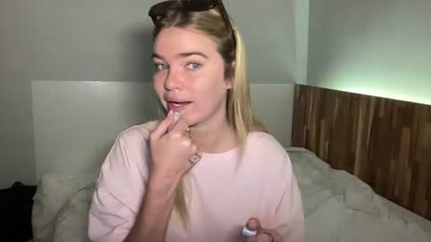 Marciabrady online show from 15, 6, 2026