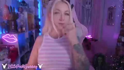 LittlePinkBunnny online show from 27, 10, 2025