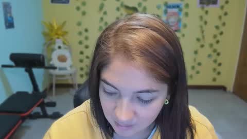 Mia  Wednesday to Sunday 730 am to 1030 am Colombian Hour D online show from 17, 1, 2026