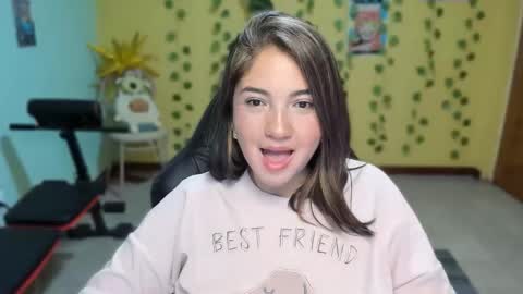 Mia  Wednesday to Sunday 730 am to 1030 am Colombian Hour D online show from 27, 2, 2026